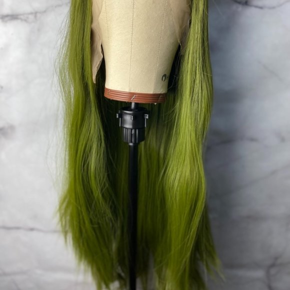 Dark Green Silky Lace Wig - Picture 2 of 9